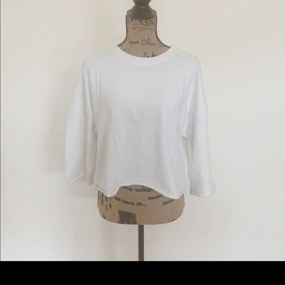 NWT Forever 21 Long Sleeve Cotton Cropped Sweatshirt - Picture 1 of 7